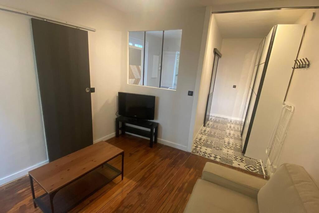 Grand Studio Refait A Neuf ! Yerres Zewnętrze zdjęcie